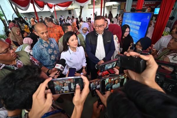Surabaya Antusias Sambut Digitalisasi Perlinsos, Komdigi Pastikan Warga Berhak Tak Terlewat Bantuan